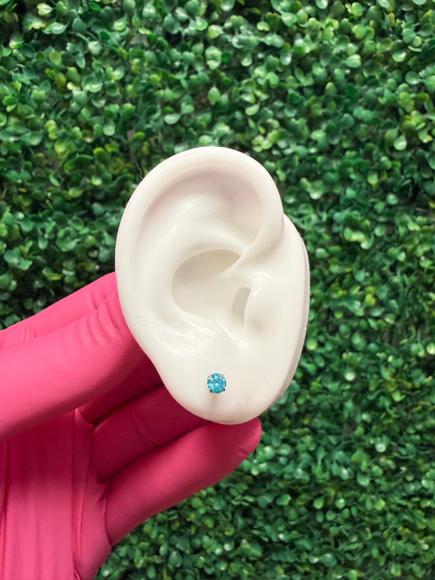 Mermaid Tears| Mint Round Prong End