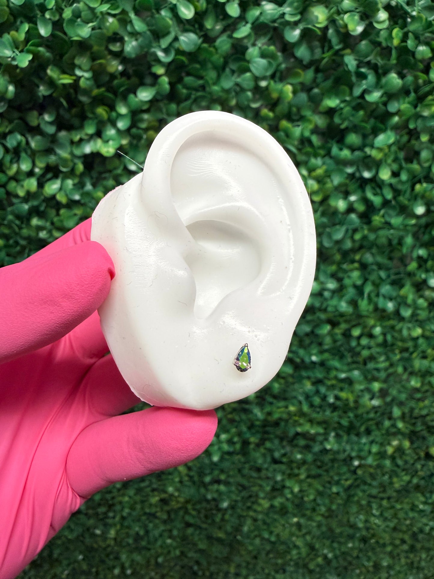 Spotlight | Paradise Shine Pear End