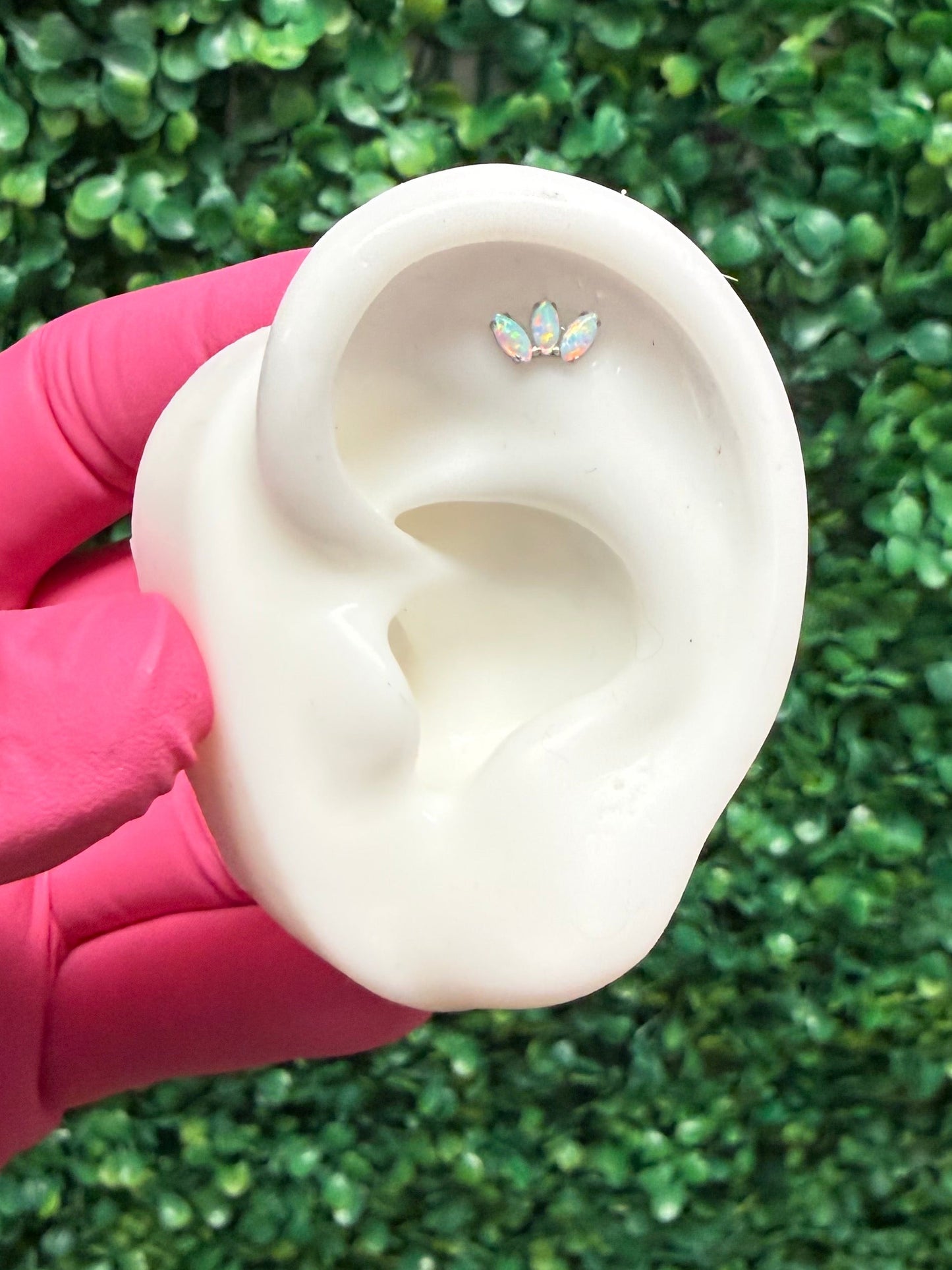 White Opal Marques Fan | Titanium Threadless End
